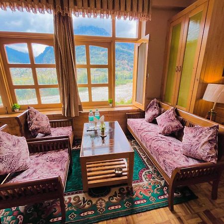 Snow Clad Riverview Hotel & Resort, Manali エクステリア 写真