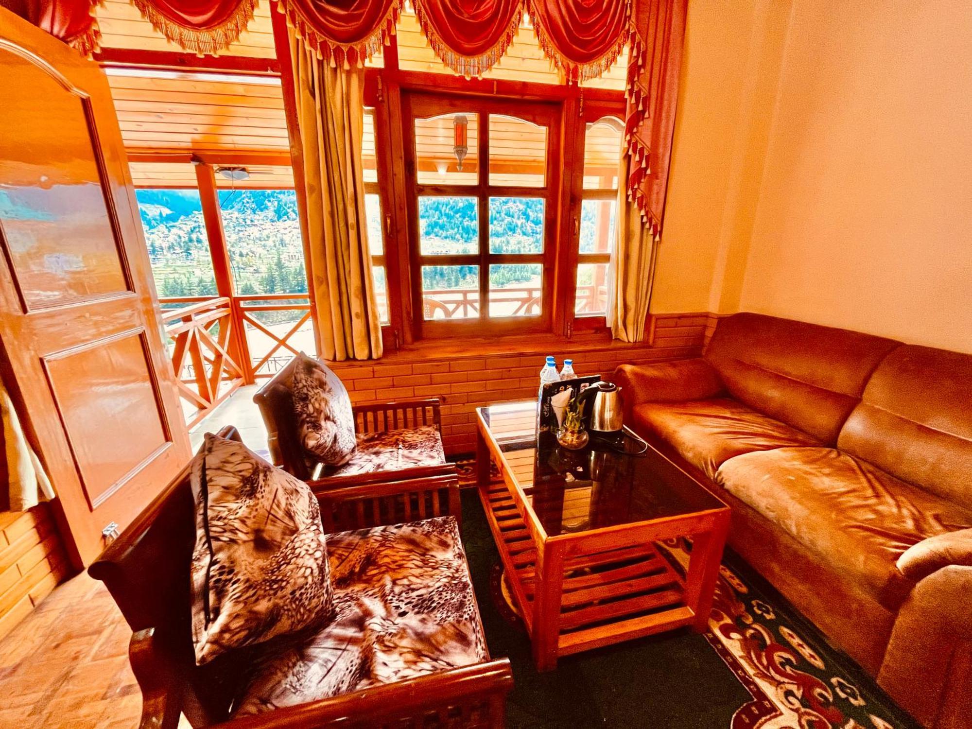 Snow Clad Riverview Hotel & Resort, Manali エクステリア 写真