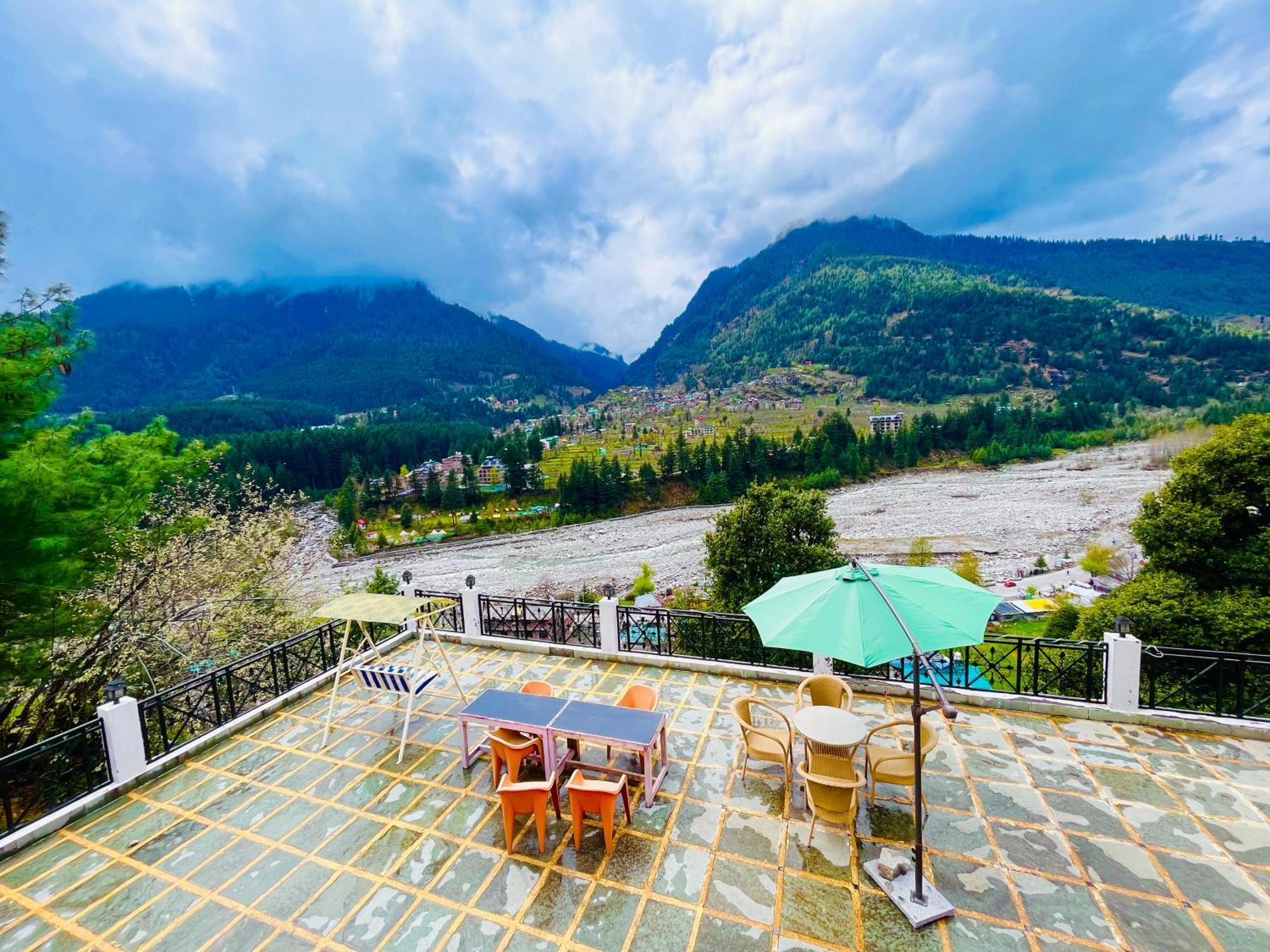 Snow Clad Riverview Hotel & Resort, Manali エクステリア 写真