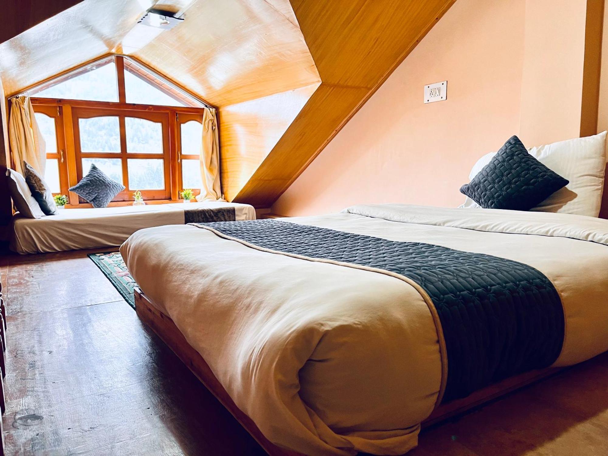 Snow Clad Riverview Hotel & Resort, Manali エクステリア 写真