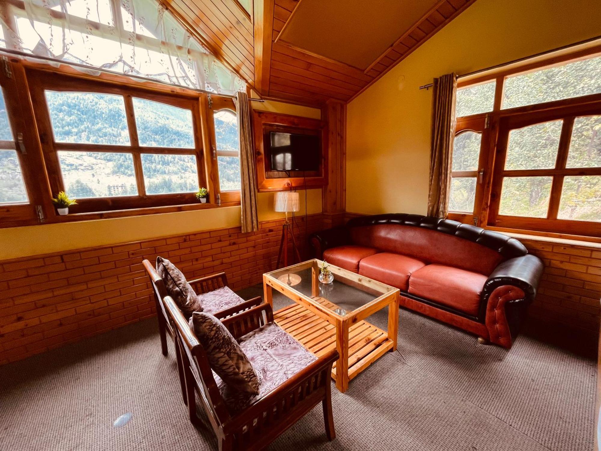 Snow Clad Riverview Hotel & Resort, Manali エクステリア 写真