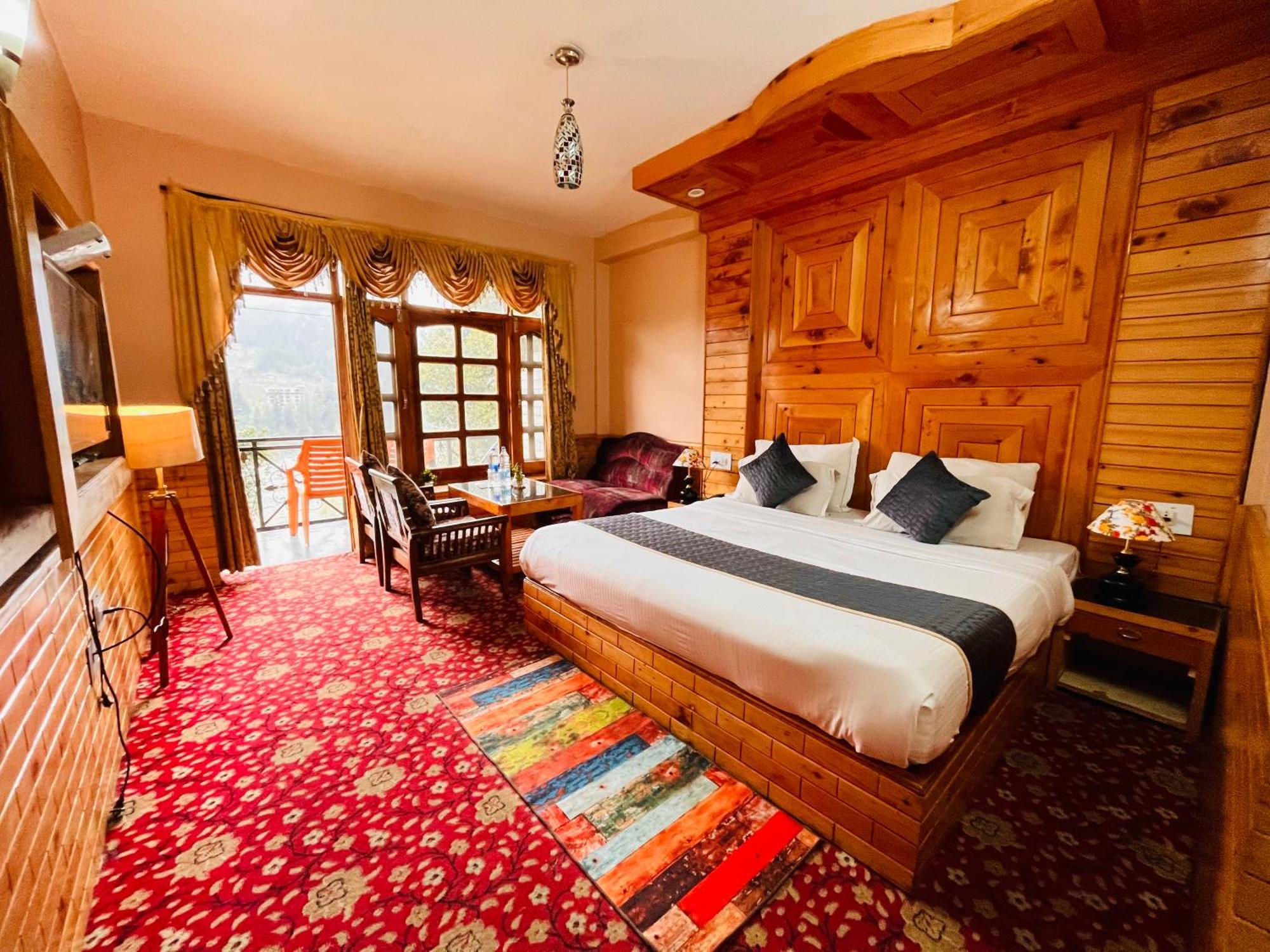 Snow Clad Riverview Hotel & Resort, Manali エクステリア 写真