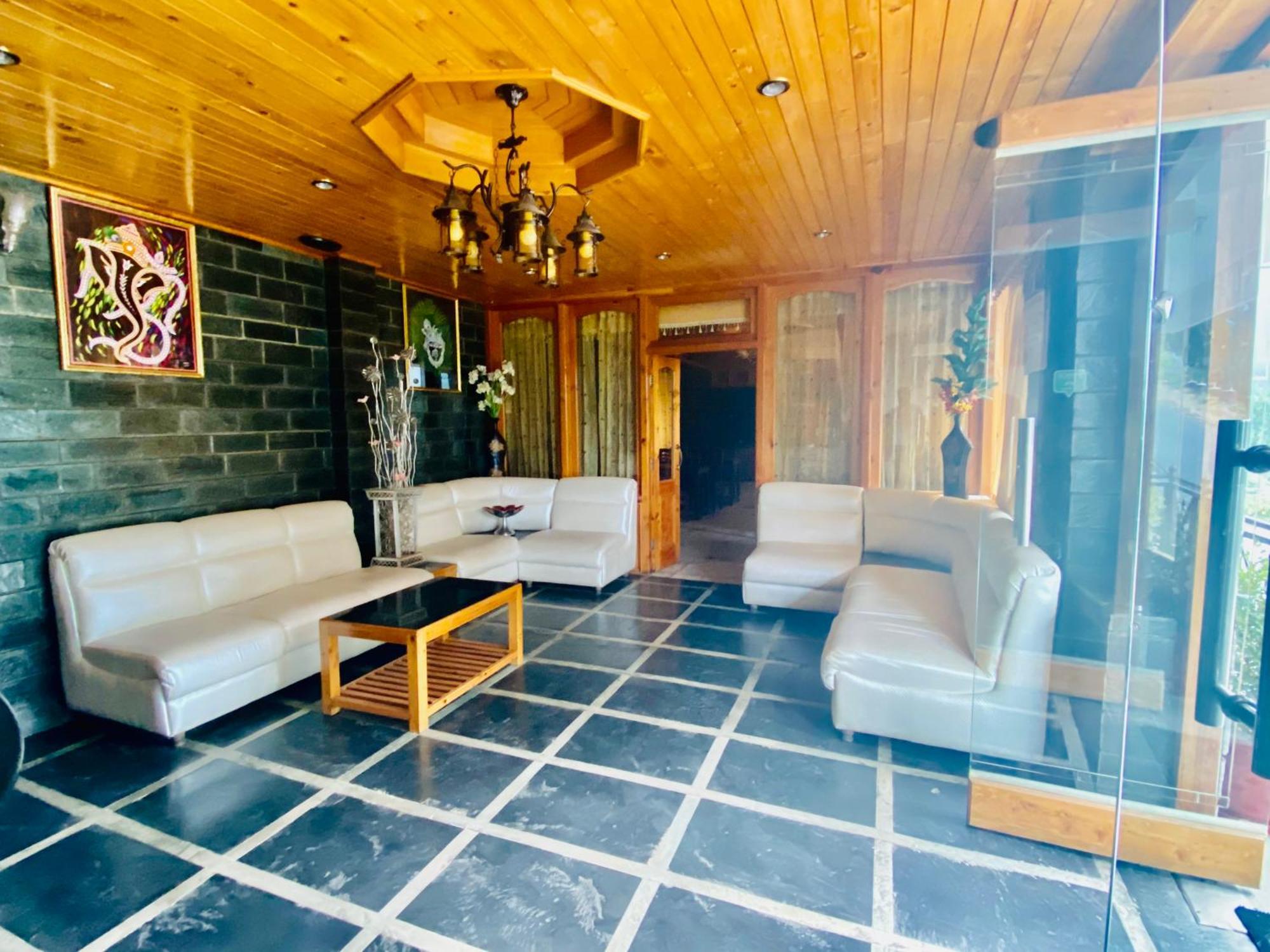 Snow Clad Riverview Hotel & Resort, Manali エクステリア 写真